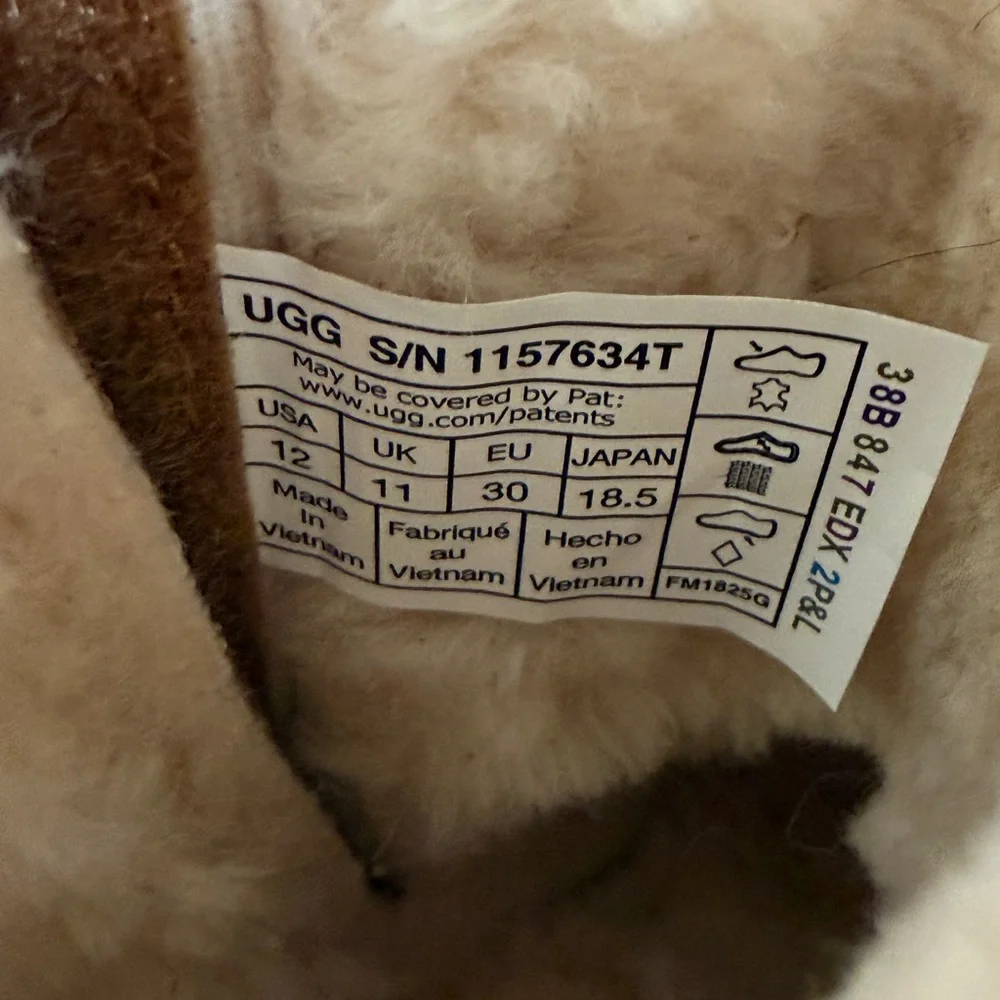 UGG Kids Classic Boots Brown Suede Shearling Lined Size 12